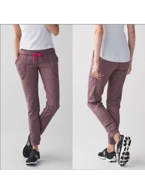$108 RARE Lululemon Base Runner Pant III
Heathered Bordeaux Drama / Bon Bon 12